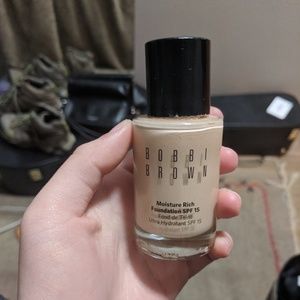 Bobbi brown moisture rich foundation